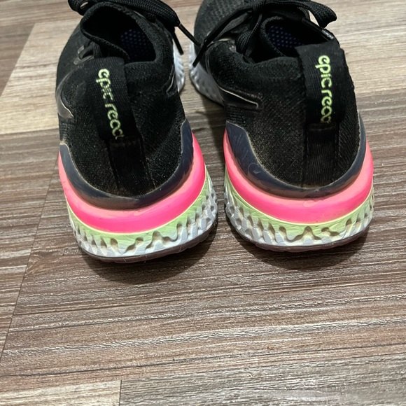 Nike epic fly knit 2 size 5 - Picture 2 of 2